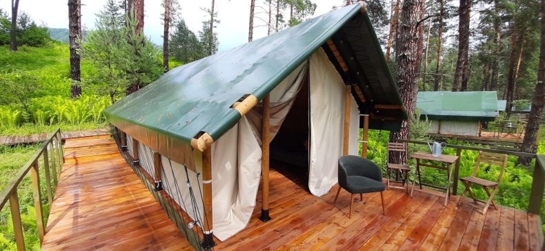 Утепленная палатка для глэмпинга 4х4+ с верандой (каркас 4х6)